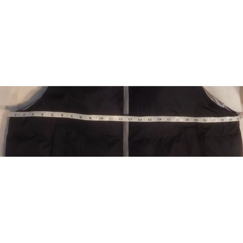 All In Motion Womens Black Silver Reversible Snow Sport Short Puffer Vest XL NWT - Picture 8 of 10